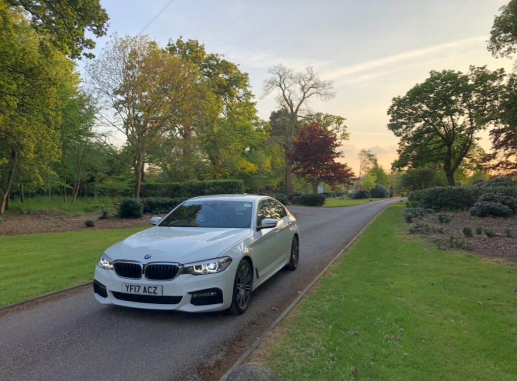 Local Airport Taxi Service in Camberley​